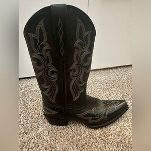 Ariat Cowgirl Boots